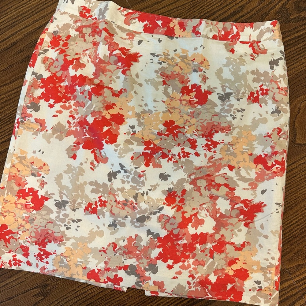 Van Heusen Red and Tan Floral Pencil Skirt